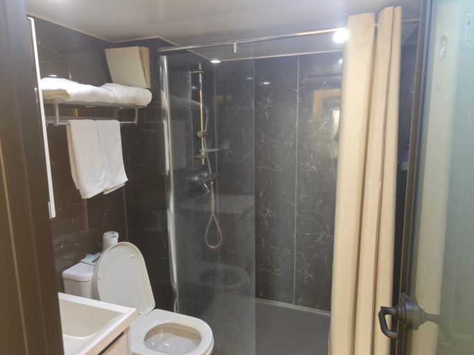 Bathroom 3, Xinghe Times Apartment - Shenzhen North Railway Station, Shenzhen
