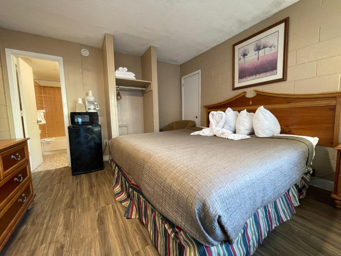 Bedroom 2, Polynesian Oceanfront Hotel, Horry