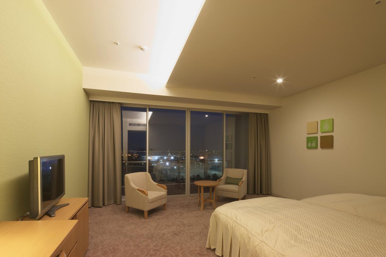 Bedroom 12