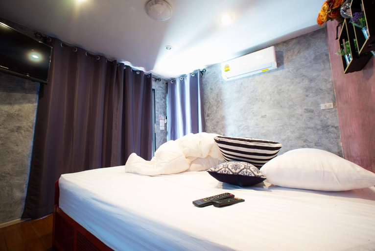 Bedroom 17