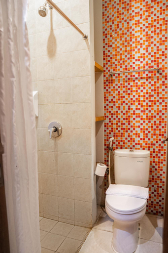 Bathroom 12