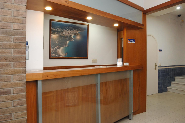 Public Area, Almirall Apartaments, Girona