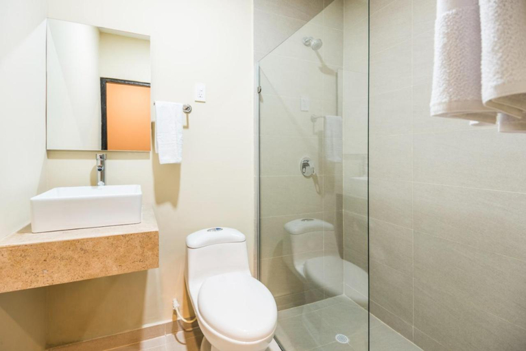 Bathroom 3, Ribai Hotels Barranquilla, Barranquilla