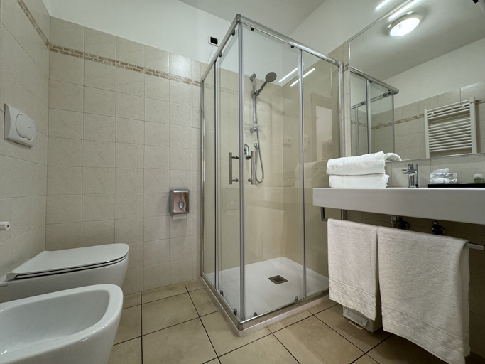 Bathroom 4, Hotel Cladan, Perugia