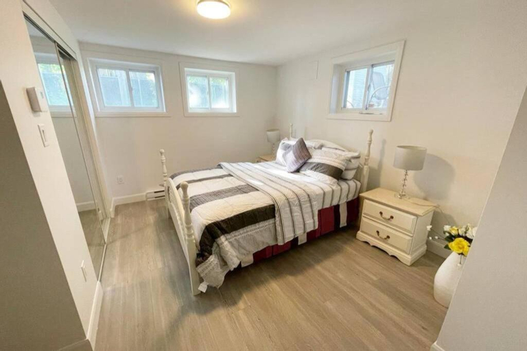 Stylish and luxurious apartment basement unit, Champlain
