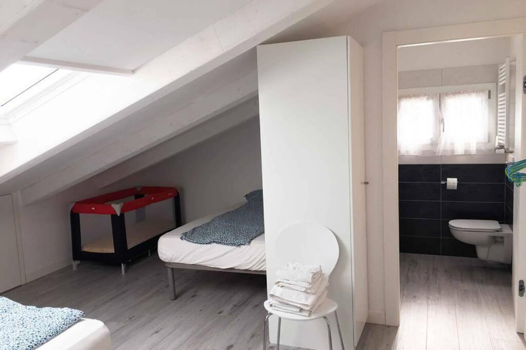 Others 5, PeschieraView DUPLEX x7, Verona