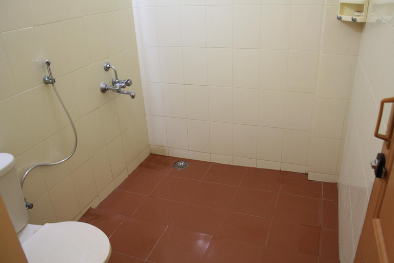 Bathroom 4, The Ocean Park Beach Resort, Thiruvananthapuram
