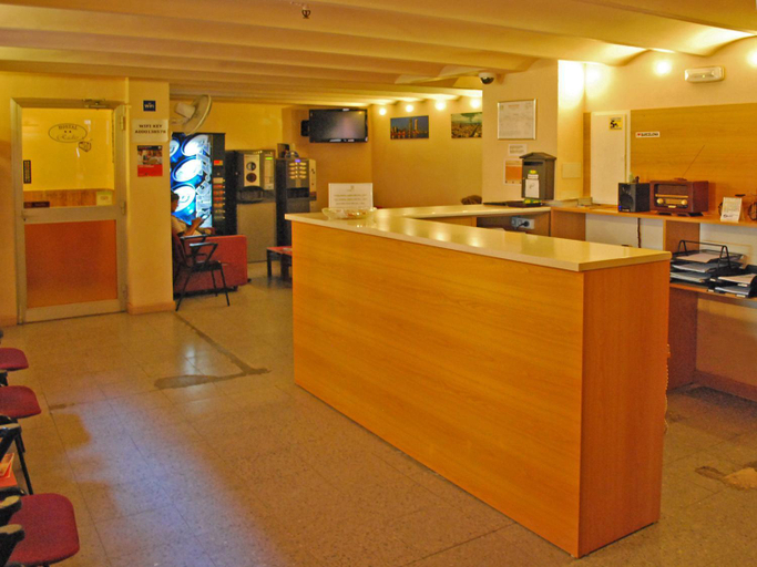 Public Area 2, Hostal Radio, Barcelona