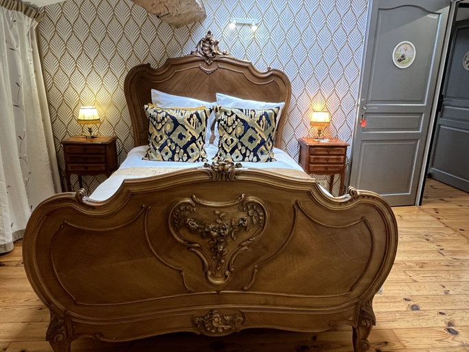Bedroom 3, Les Bruyères, Charente