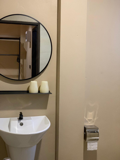 Bathroom 10