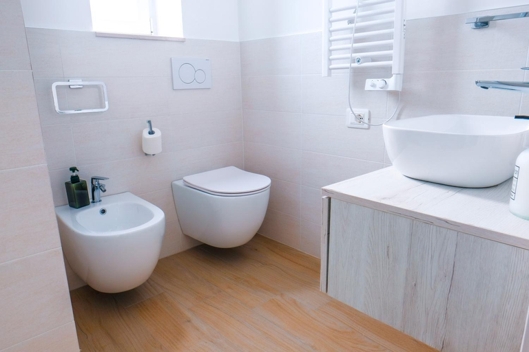 Bathroom 2, Rossani Suites&Aparts, Bari
