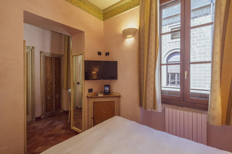 Bedroom 2, Hotel Davanzati, Florence