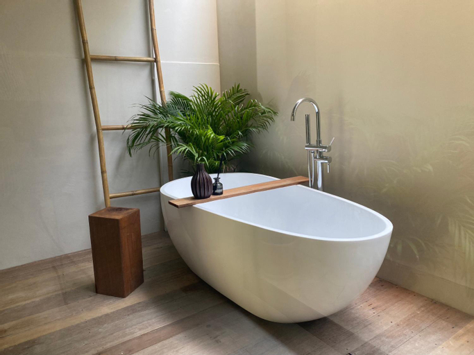 Bathroom 4