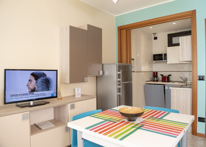 Bedroom 2, Suites Marilia Apartments, Livorno