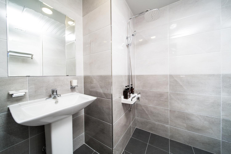 Bathroom 4, Run Hotel, Seogwipo