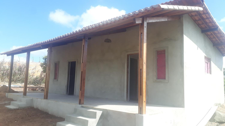 Exterior 8