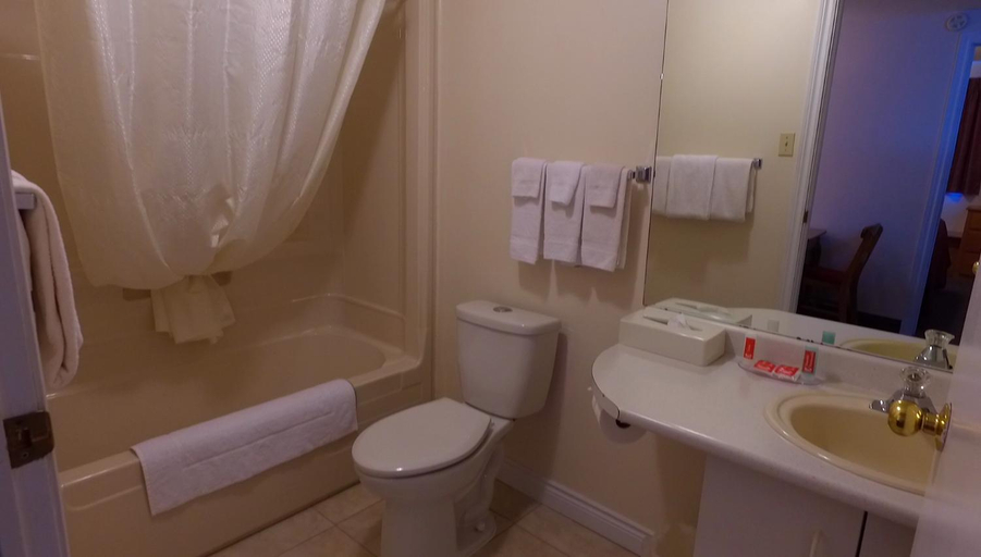 Bathroom 4, Econo Lodge & Suites Saint John, Saint John