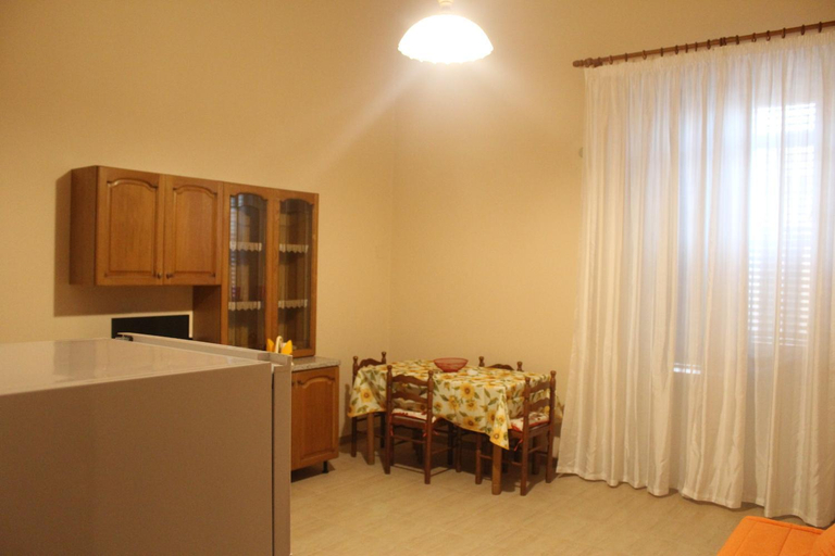 Others 5, ElySir Aurora, Syracuse