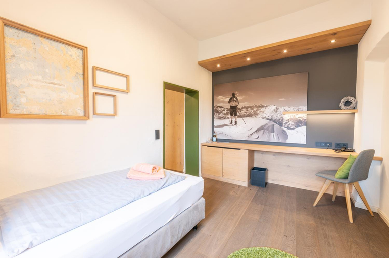Bedroom 6