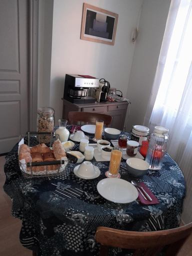 Food & Drinks, La pause sous le pin B&B Chambres d'hotes, Hérault