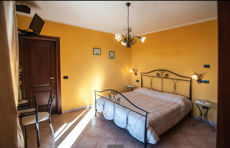 Bedroom 5, Agriturismo Al Brich Quadriple room with breakfast, Cuneo