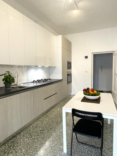 Others 5, EASYSTAY BARI Rooms, Bari