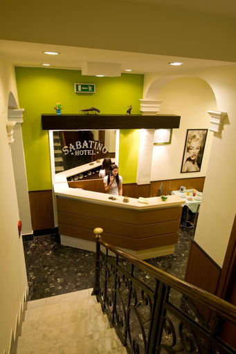 Food & Drinks 5, Hotel Sabatino Milan, Milano