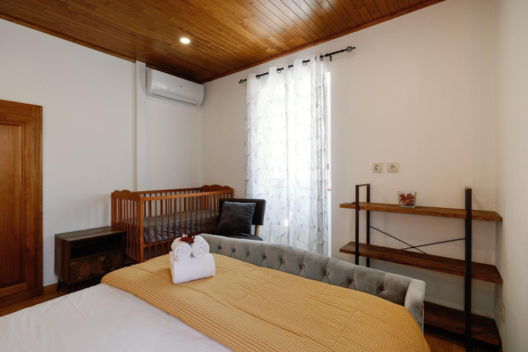 Others 5, Casa do Javali, Bragança