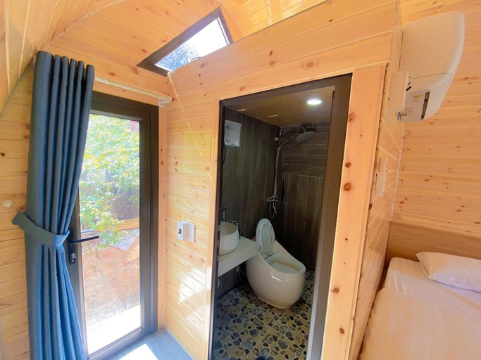 Bathroom 4, Plum Hillside lodge, Đồng Văn