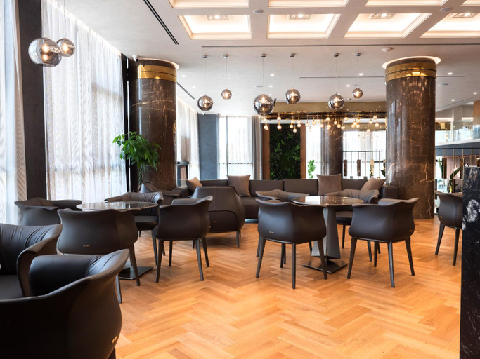 Food & Drinks 5, Marinaj Hotel, Tirana