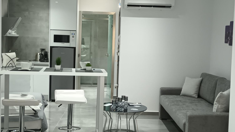 Others 2, KM LUXURY apart downtown, Crete