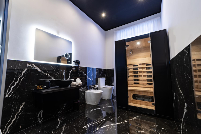 Others 4, Maximum Suite & Spa, Palermo