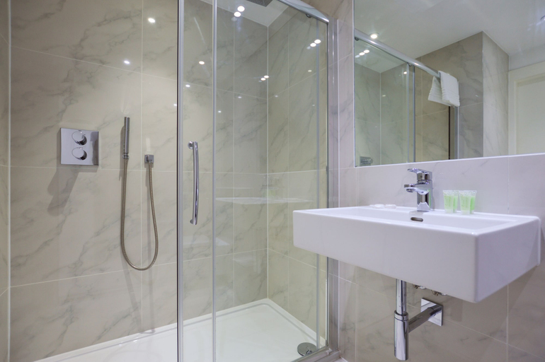 Bathroom 3, Soho 22 Serviced Apartments by Concept Apartments, London