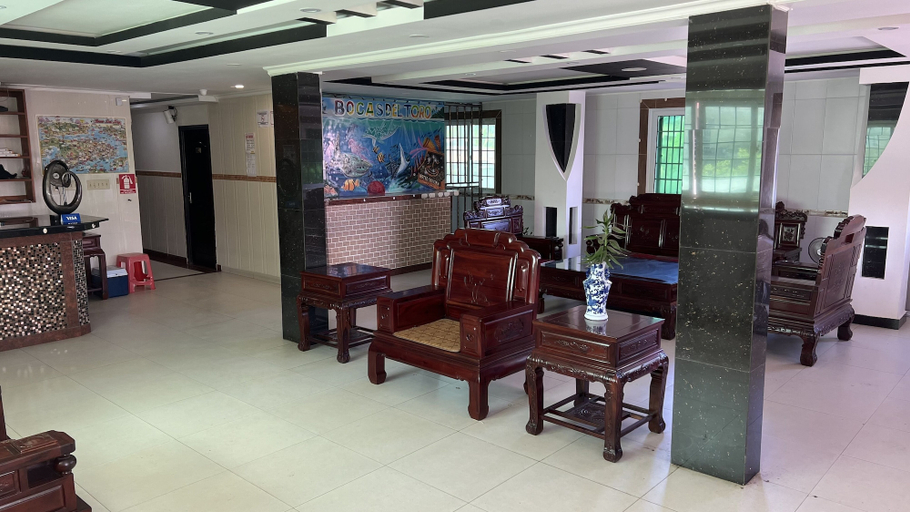 Others 4, Residencial Cristina, Bocas del Toro