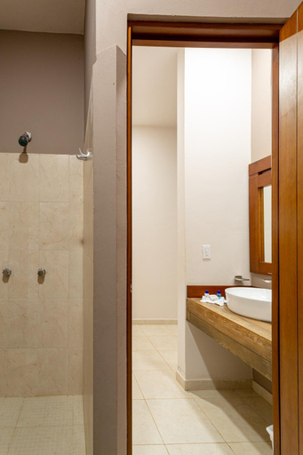 Bathroom 4, Xuux Peek by Tecnohotel, Valladolid