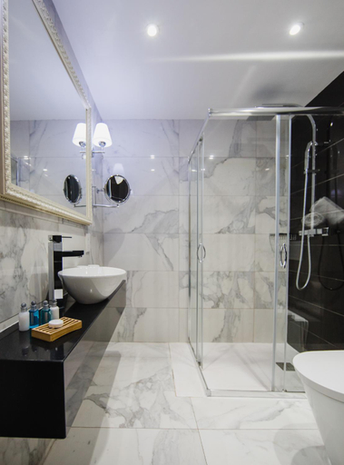 Bathroom 4, Qbic City Hotel, Larnaca