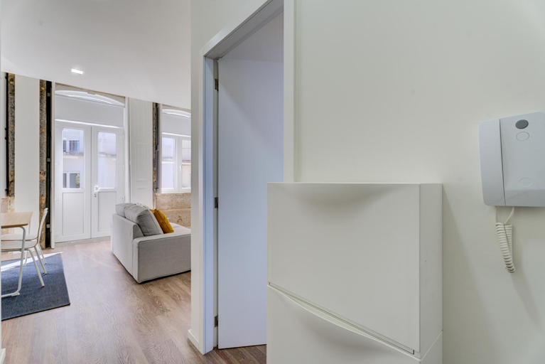 Bedroom 2, Carmo Flats Historic Center - Collection by Perpetual Relax, Braga