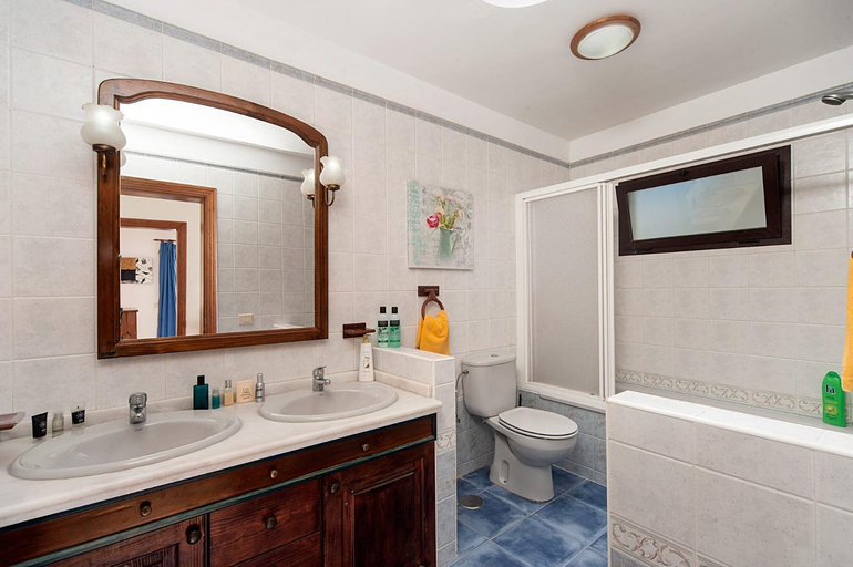 Bathroom, Villa Amapola Pocillos by Villa Plus, Las Palmas