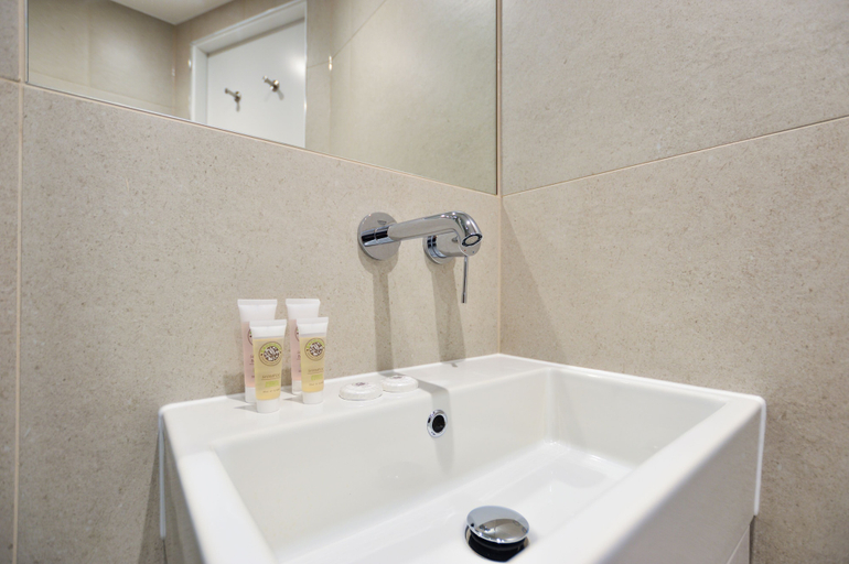 Bathroom 3, StayPrime Fitzrovia Serviced Apartments, London