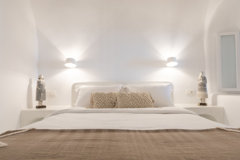 Bedroom 5, Doukas Caldera Suites Fira, South Aegean