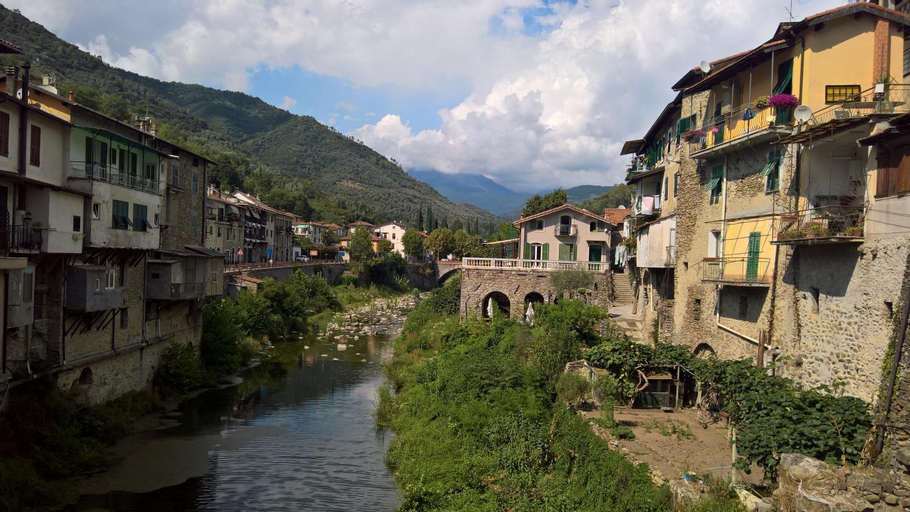 Others 1, Apartment Medieval Village, Imperia