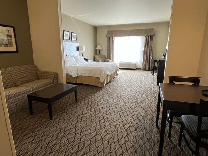 Bedroom 4, Holiday Inn Express & Suites DEMING MIMBRES VALLEY by IHG, Luna