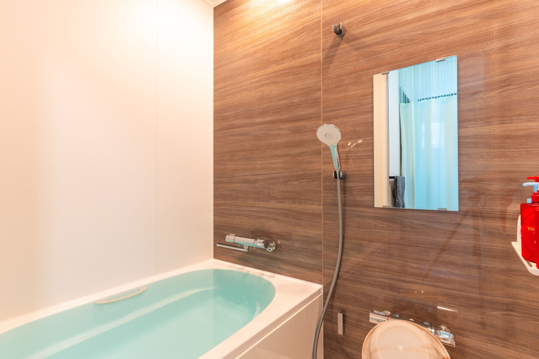 Bathroom 4, FuranoSky White, Furano