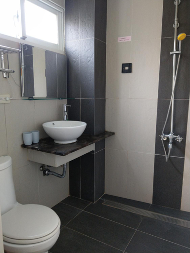 Bathroom 3, Jingxin Yuan Xiang Ju Homestay, Nantou
