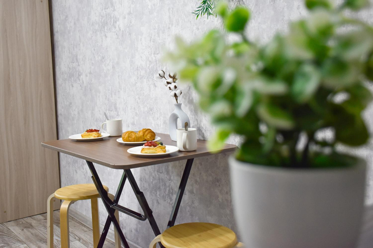 Food & Drinks 3, YourHouse на Си Синхая недалеко от Меги, Almaty