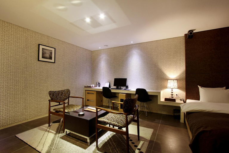 Bedroom 4, Uijeongbu Latree Hotel, Yangju