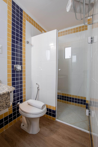 Bathroom 4, Hotel Italia, Balneário Arroio do Silva