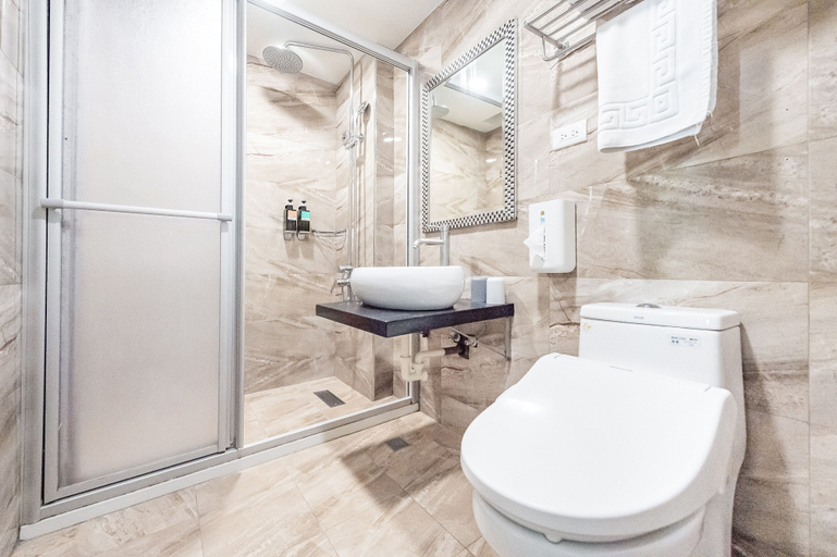 Bathroom 4, Sea Residences hall, Penghu