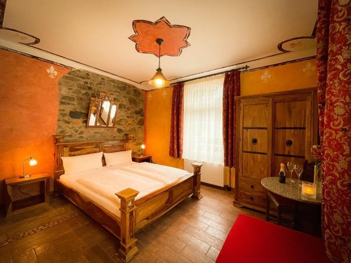 Bedroom 4, Black Forest Hotel, Lörrach