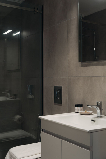 Bathroom, Vialmar luxury apartments, West Greece